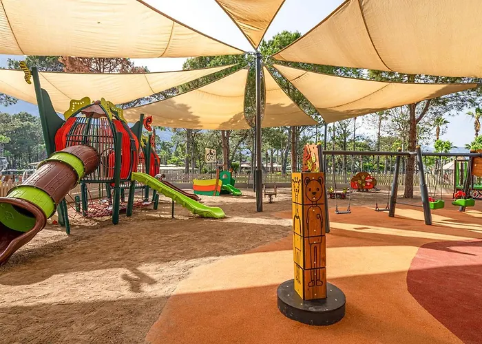 Balmy Foresta Semesteranläggning (resort) 5*