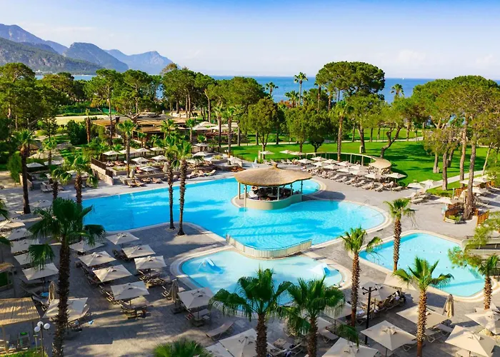 Semesteranläggning (resort) Balmy Foresta 5*