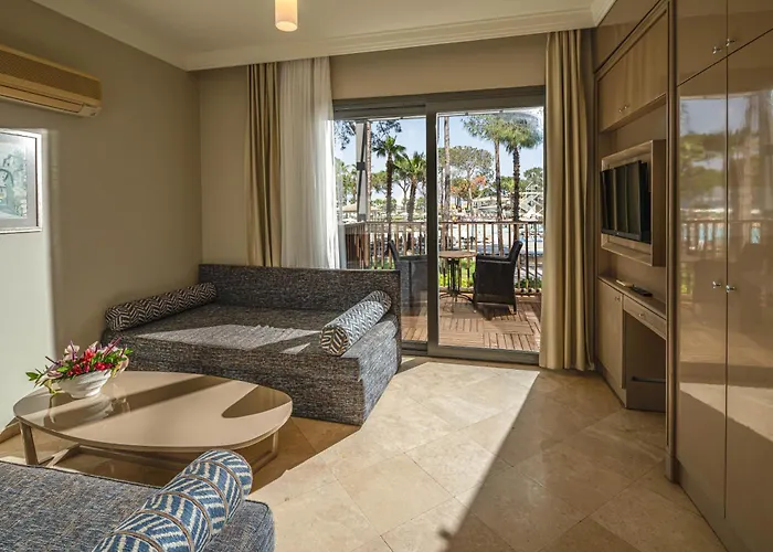 Balmy Foresta Semesteranläggning (resort) 5*