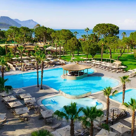 Complex Balmy Foresta 5*