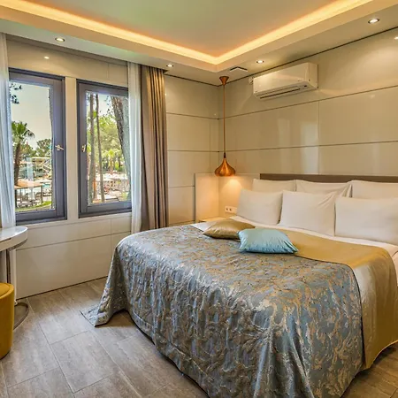 Balmy Foresta 5*