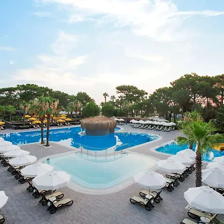Balmy Foresta Resort 5*